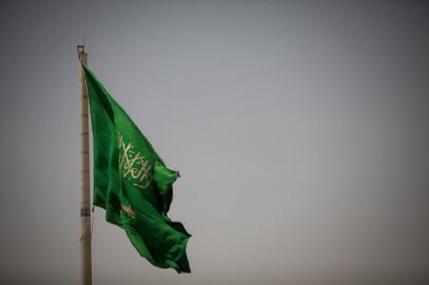 السعودية .. وفاة طفل اختناقا بعد نسيانه في حافلة مدرسية